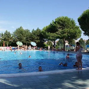 https://appartamenti-valbella.hotelinveneto.com